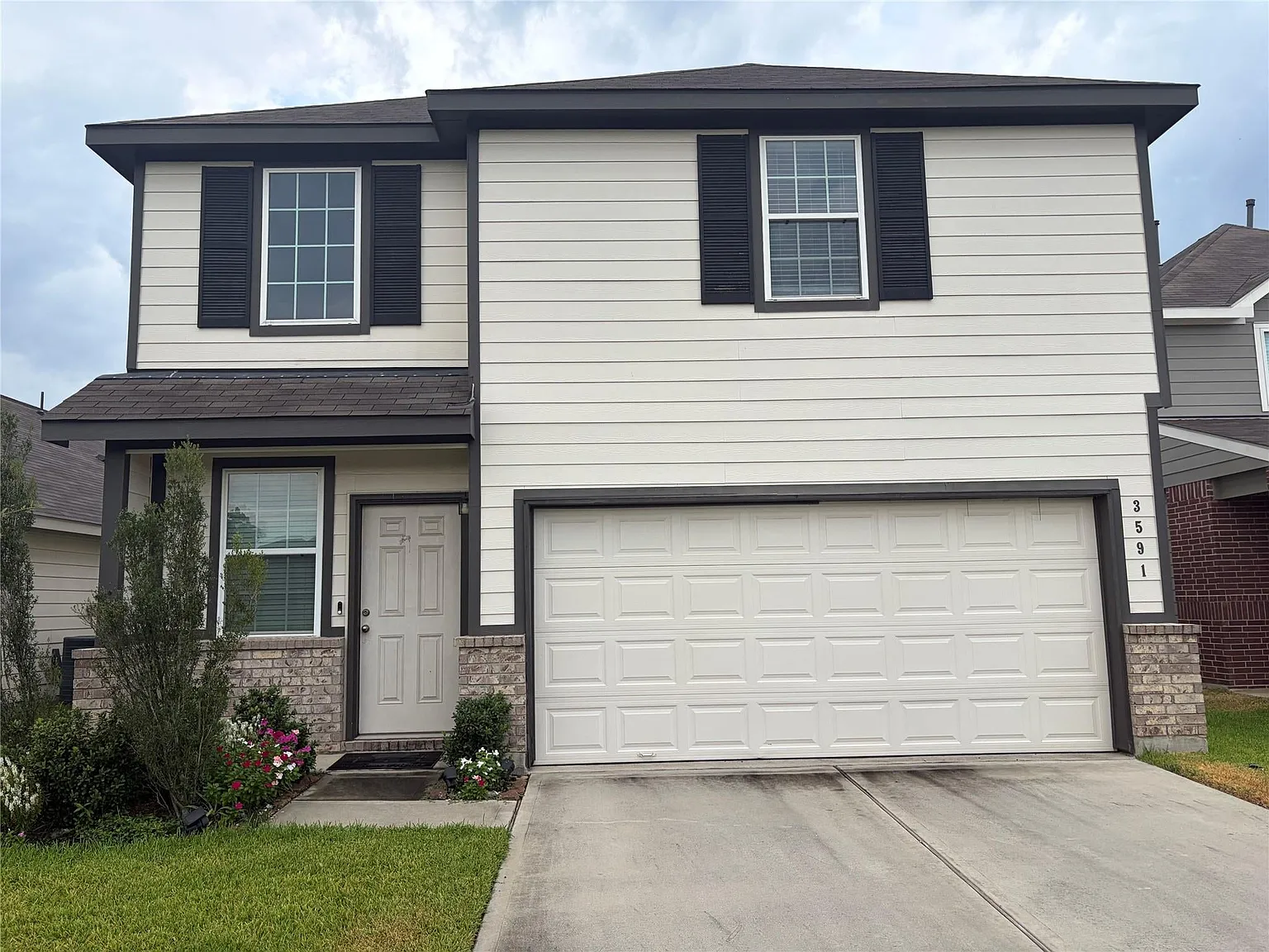 3 bed, 2.5 bath, 1736 sqft, $1,850 — Photo 2