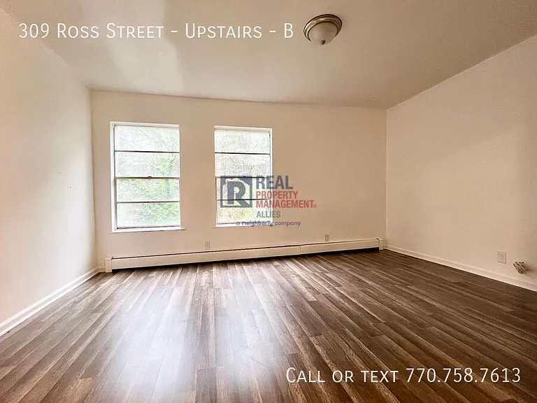 309 Ross St NE #B — Photo 9