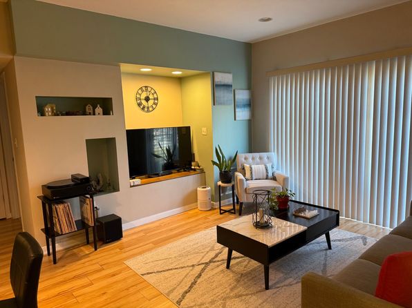 302 Stadium Dr APT 106