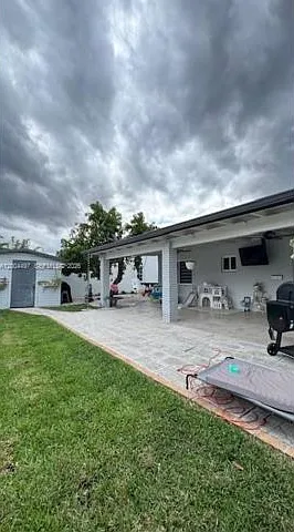 13812 SW 16th Ter — Photo 3