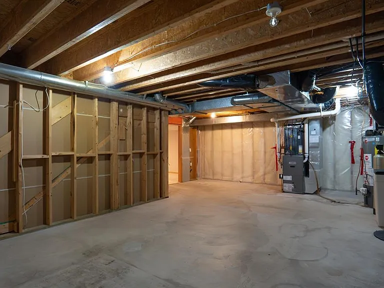 4108 Regent Ave N — Photo 30