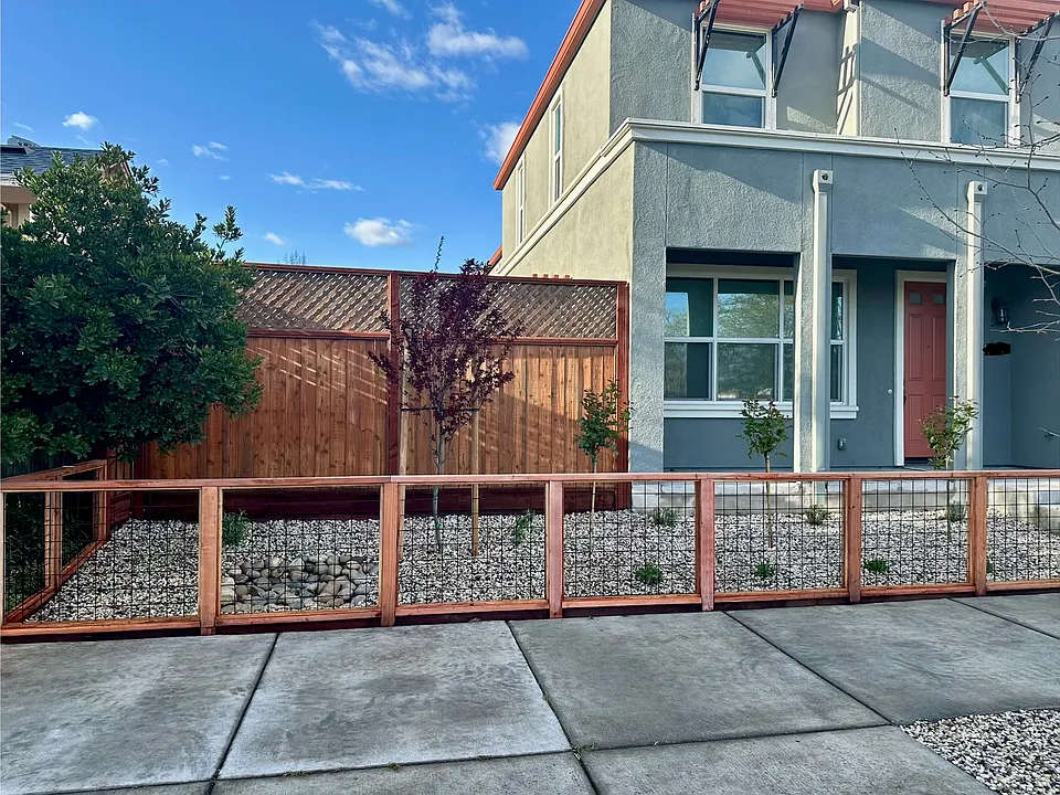 3685 Sebastopol Rd