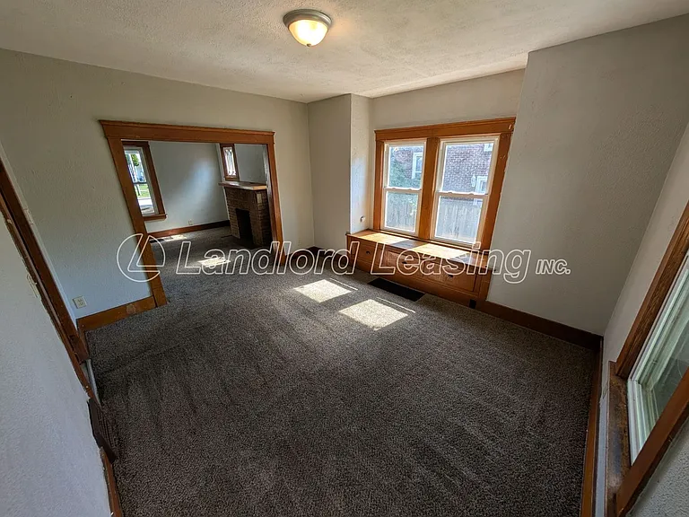1850 E 33rd St — Photo 6