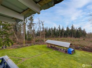 1366 Orchard Loop, Oak Harbor, WA 98277