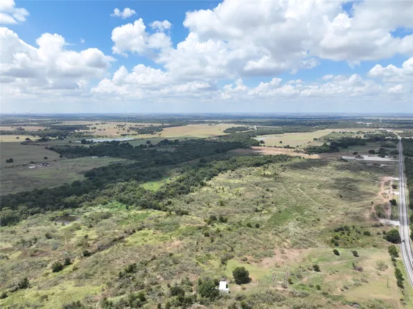 793 State Highway 171, Hubbard, TX 76648