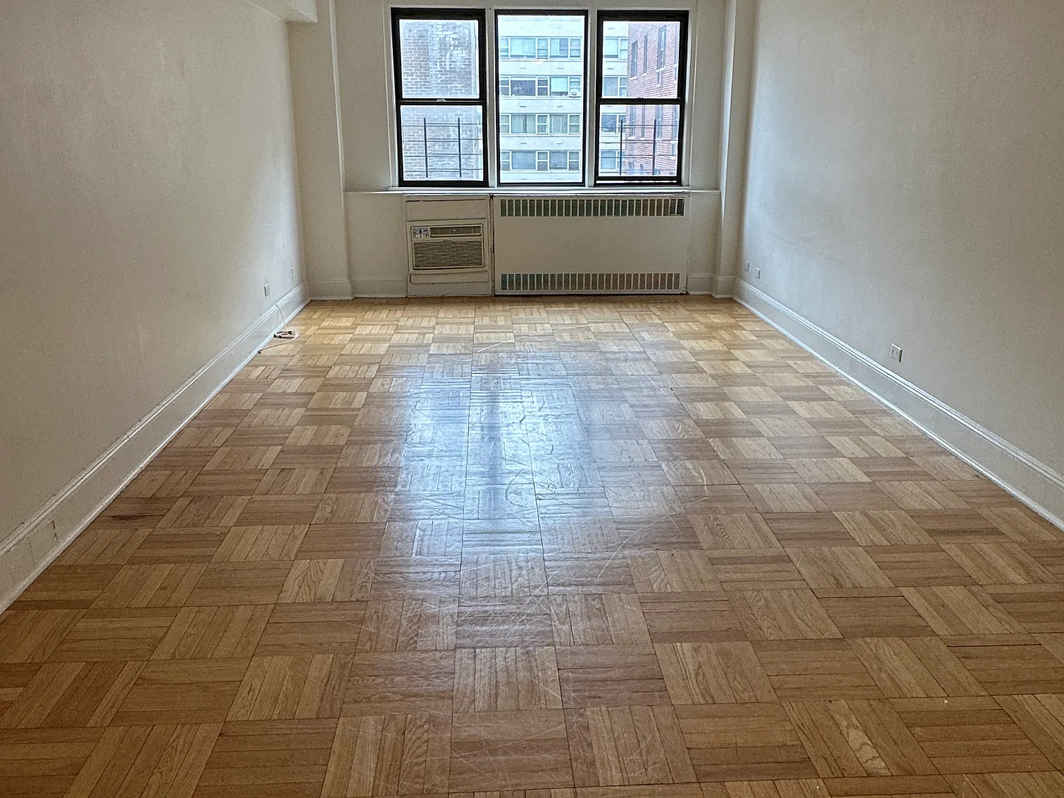435 East 79th Street — Photo 1