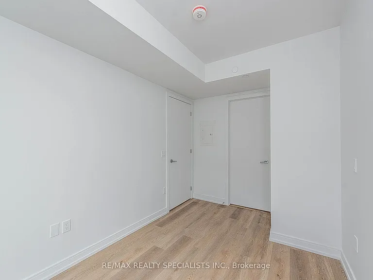 1 Jarvis St #305 — Photo 17