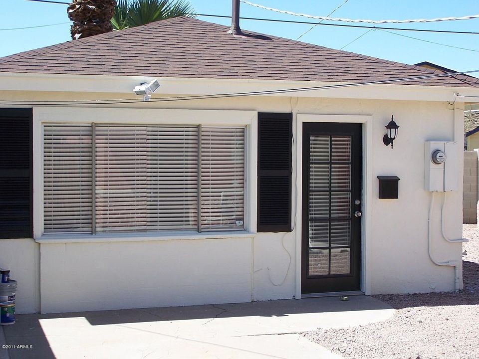 Front of casita