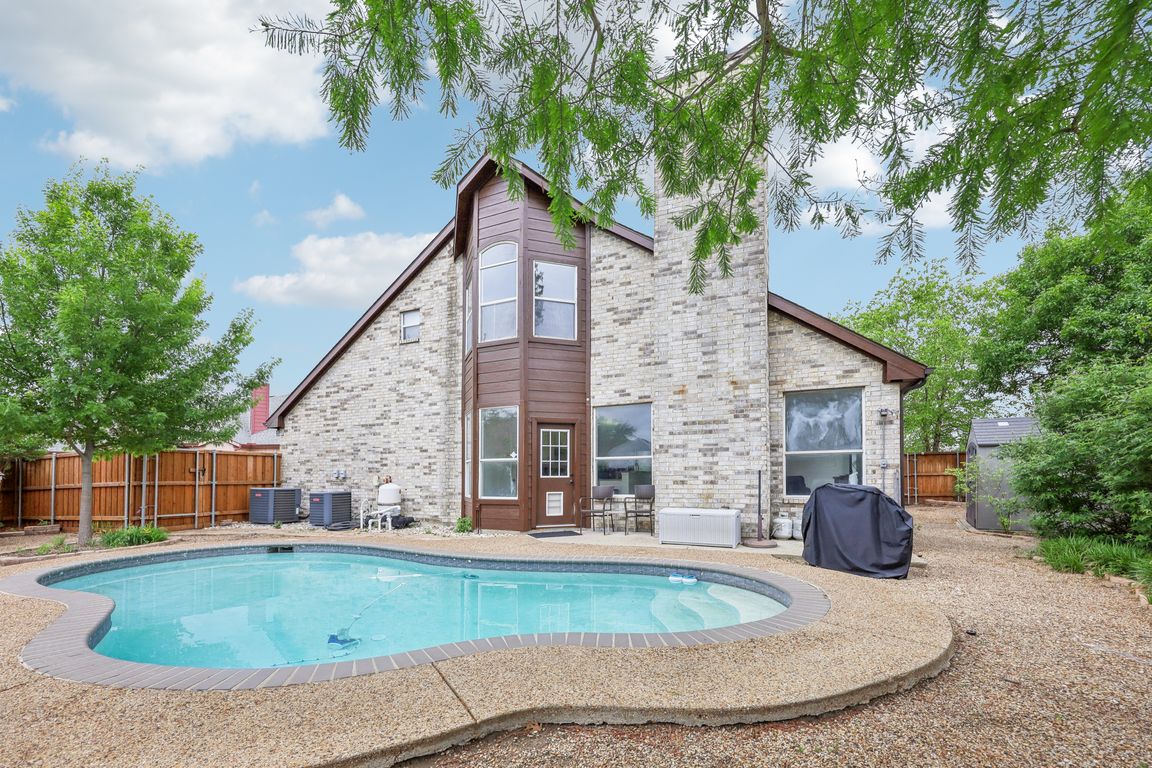 Willow Bend Dr-S1204-055.jpg