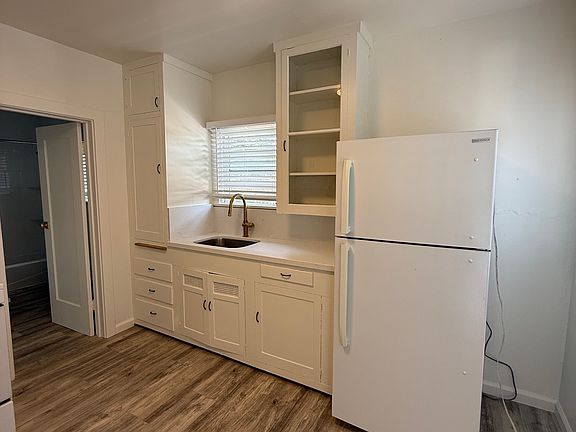 2nd image of 4605 Kentucky St #460.5