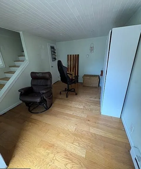 407 W Main St — Photo 22