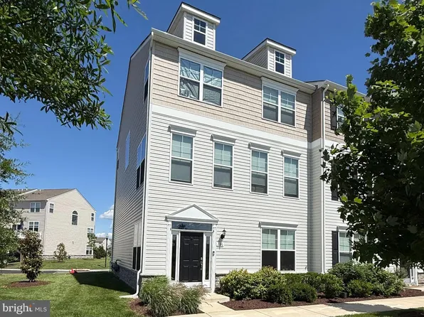 226 Liam Thomas Ln #D6, Stevensville, MD 21666