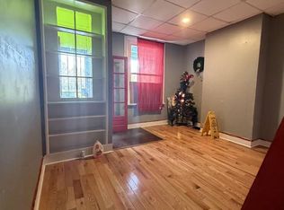 3464 Kensington Ave, Philadelphia, PA