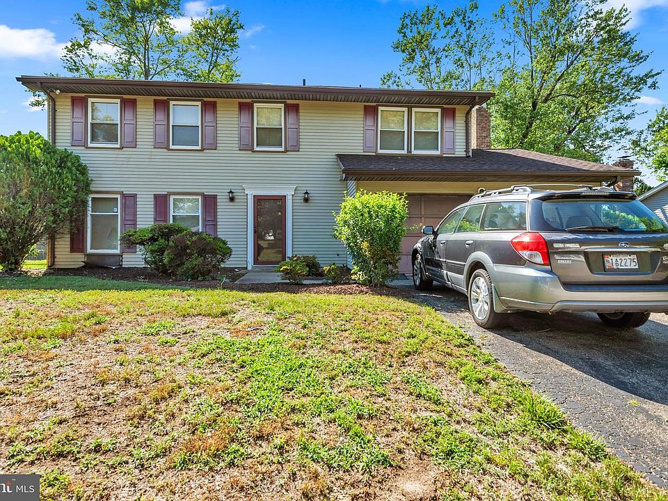 1st image of 10815 Garnet Dr