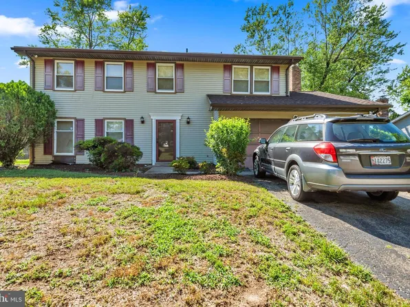 10815 Garnet Dr, Upper Marlboro, MD 20772
