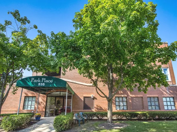 (undisclosed Address), Kenilworth, IL 60043