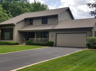 1218 Carol Crest Dr, Dundee, IL 60118