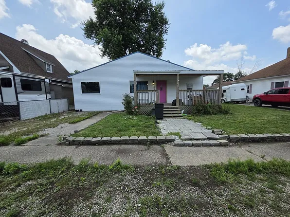 15536 College Ave, Georgetown, IL 61846