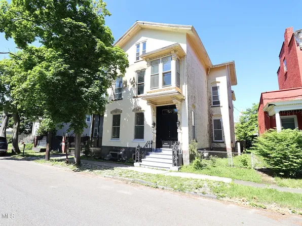517 3rd Ave #2R, Troy, NY 12182