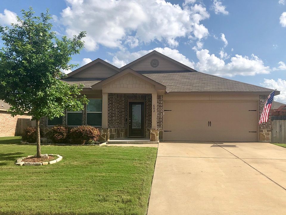 1st image of 602 W Libra Dr