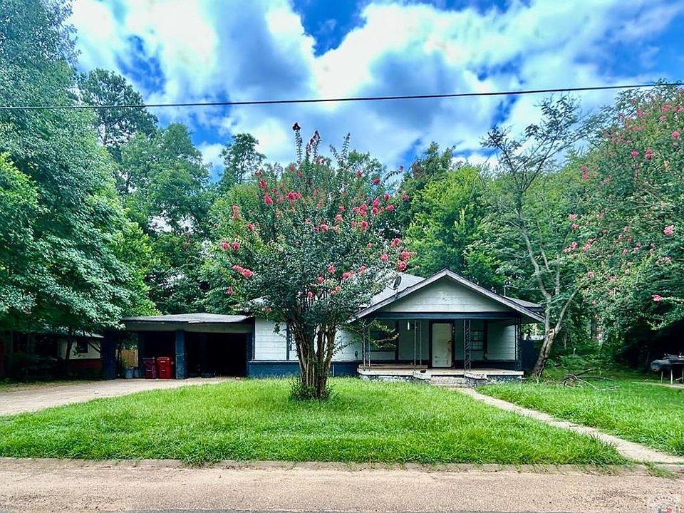1st image of 103 N Polk St