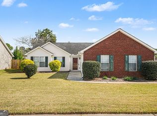 2305 Sugarleaf Trl, Hampton, GA 30228