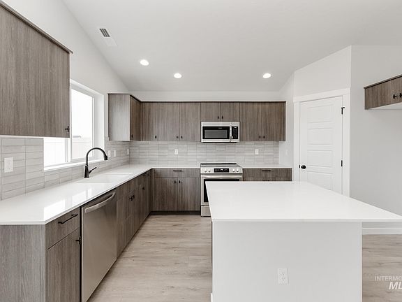 4th image of 6772 W Plateau Creek Dr