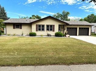 606 S 12th St, Montevideo, MN 56265