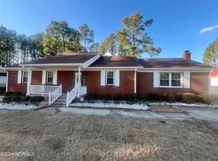12461 Barnes Bridge Rd, Laurinburg, NC 28352