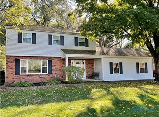 14713 Sand Ridge Rd, Bowling Green, OH 43402