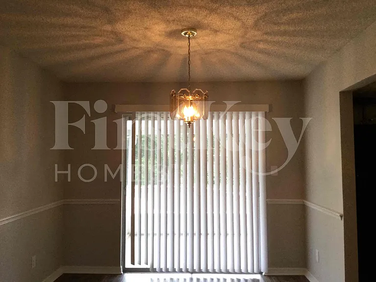 161 Sheridan Ave — Photo 5