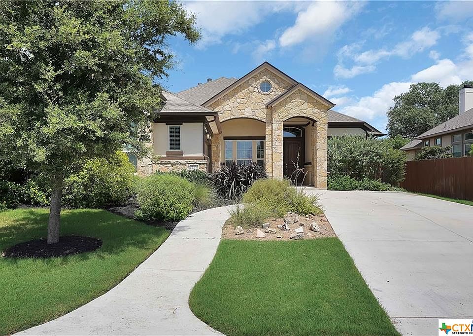 1st image of 221 Cortona Ln