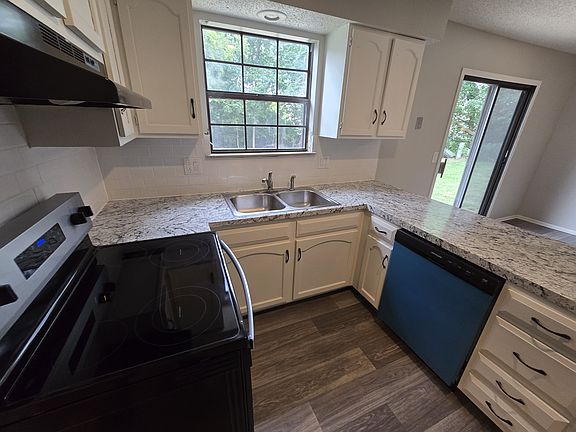 4th image of 6703 W 150th St