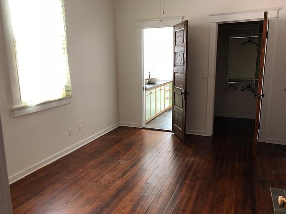 4th image of 4730 Palmyra St