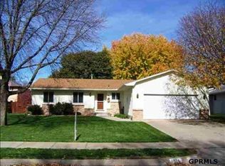 1974 E 12th St, Fremont, NE 68025