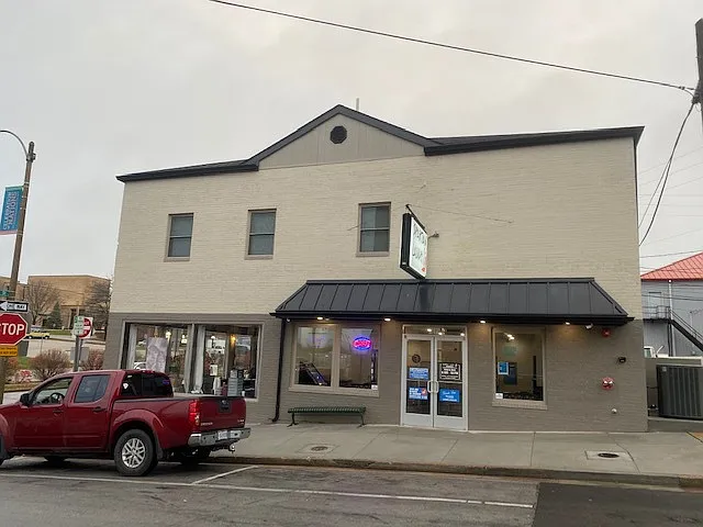 902 N Rolla St — Photo 14