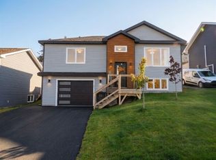 15 Phoenix Drive, Paradise, NL A1L4H8
