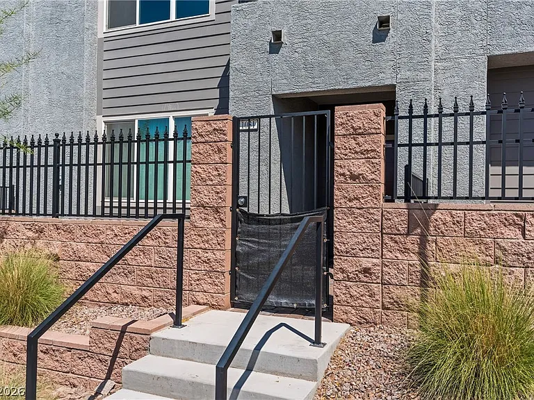 1031 Presley Ridge St — Photo 3