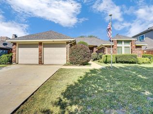 4329 Baldwin St, Grand Prairie, TX 75052
