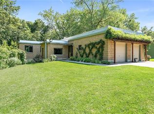 1955 Kings Hwy, Liberty, MO 64068
