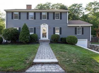 967 Summer St, Lynnfield, MA 01940