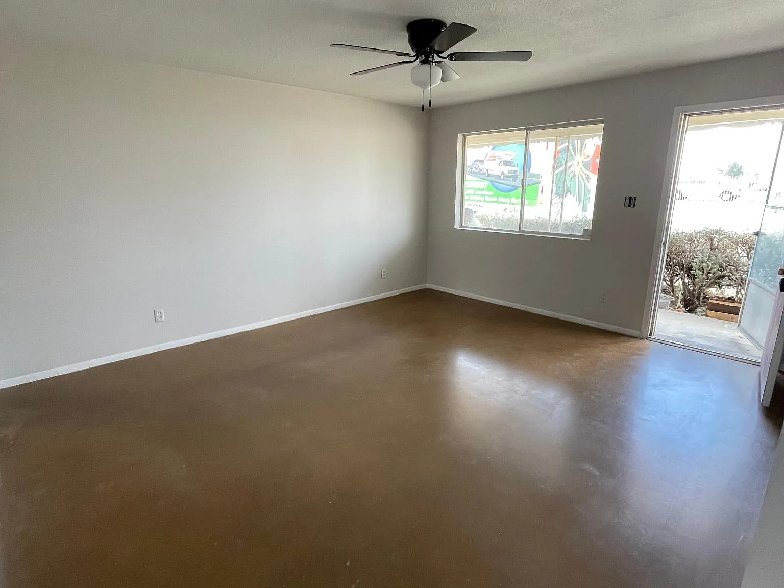 4 bed, 1606 sqft, $750 — Photo 2