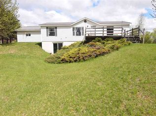 N10814 Knapp Ct, Clintonville, WI 54929