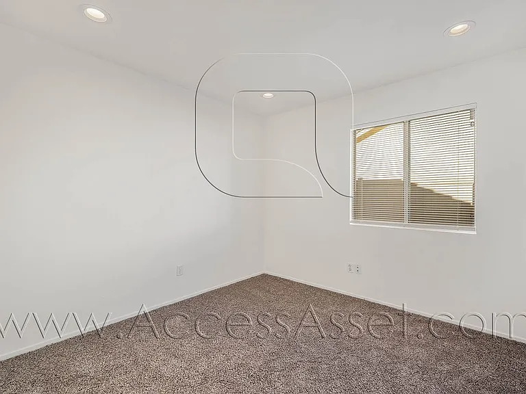 35847 Gerard Dou St — Photo 18