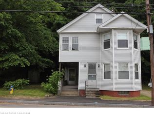 53 Riverside Dr, Auburn, ME 04210