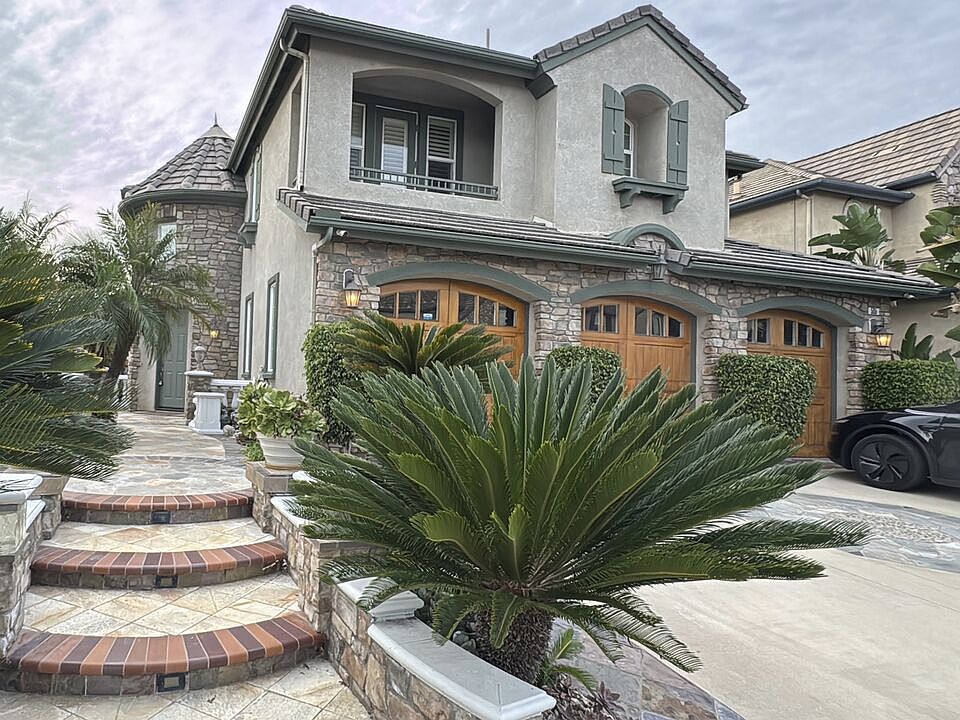 1st image of 505 Lowe Dr