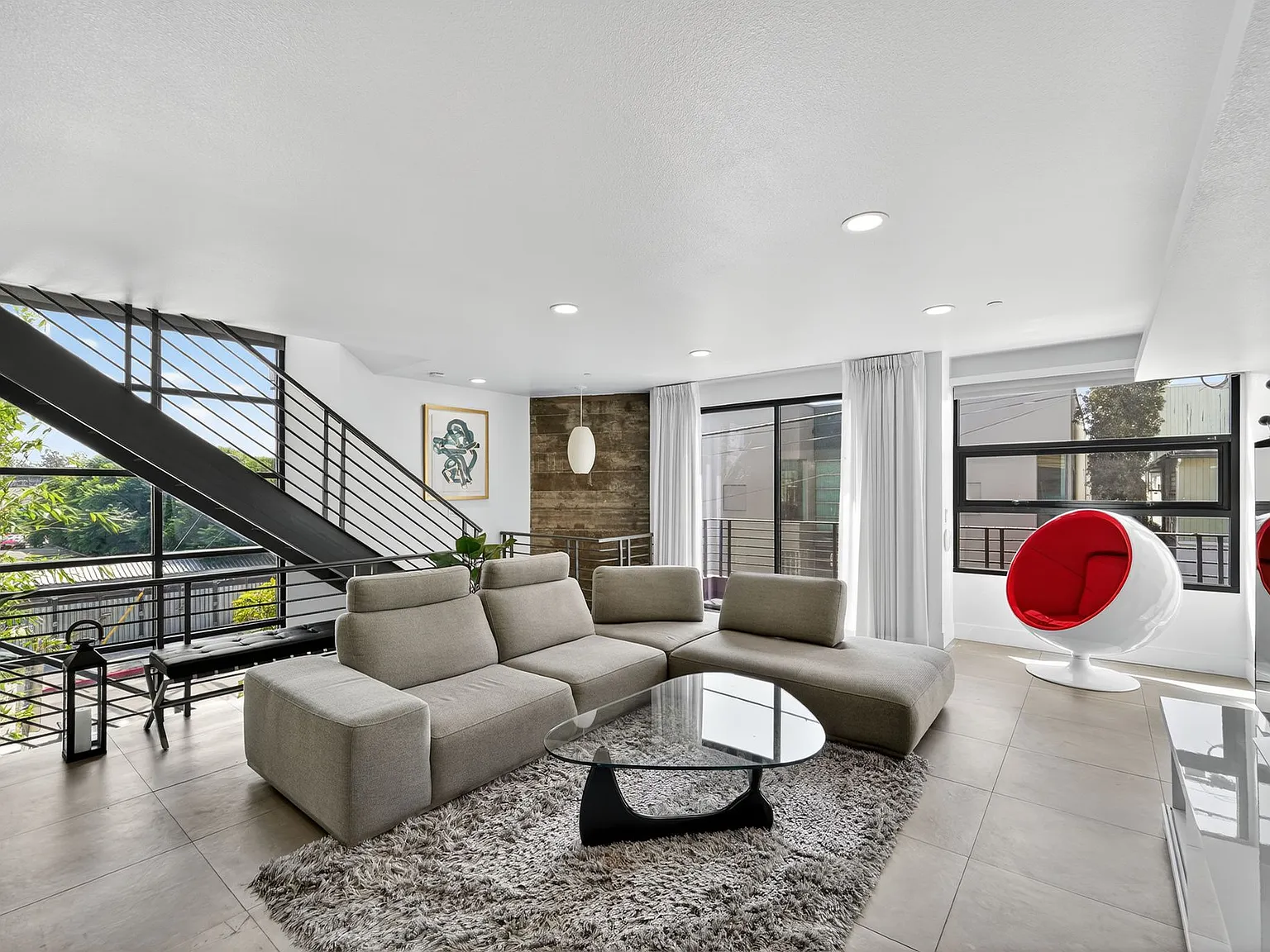2 bed, 1888 sqft, $8,000 — Photo 1