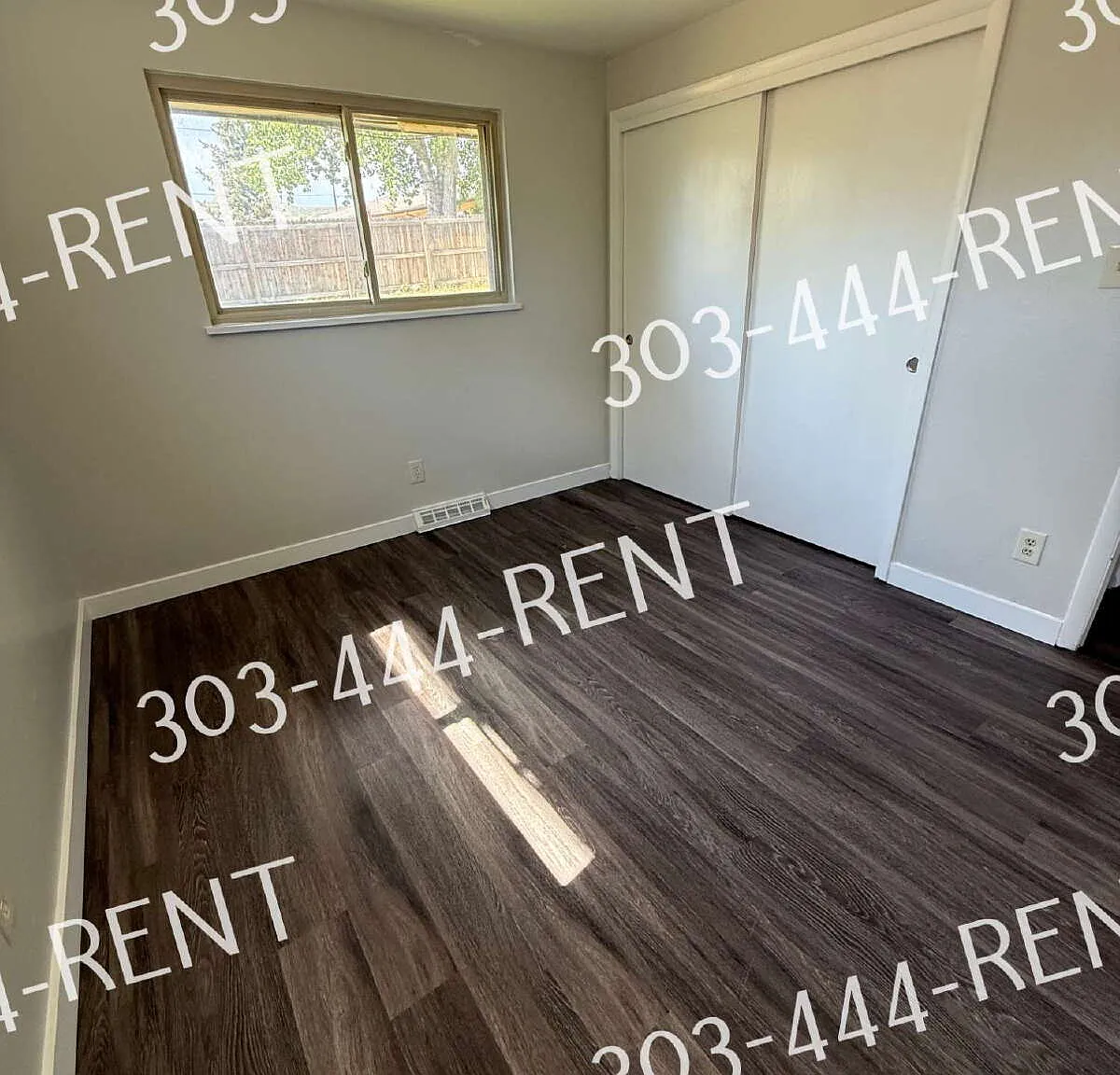4 bed, 2.0 bath, 1950 sqft, $2,695 — Photo 3