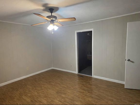 4th image of 1103 Oakdale St