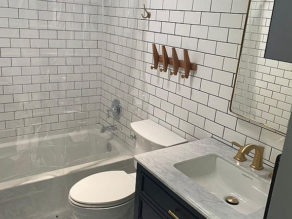 3rd image of 2340 E Drachman St #2